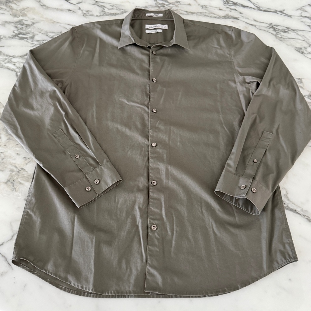 Calvin Klein, Men's Long Sleeve Cotton‎ Shirt, Large
